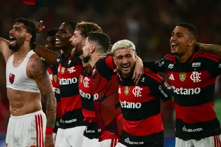 Flamengo elimina Cruzeiro com golaços e avança às quartas da Libertadores